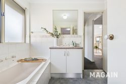 29 Alia Dr, Sheidow Park SA 5158, Australia