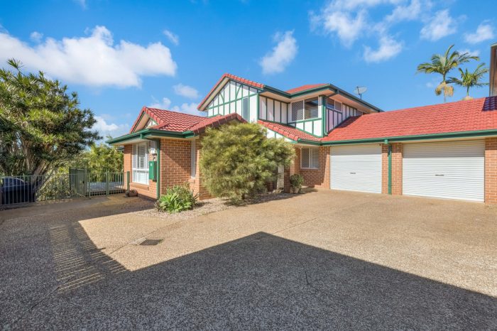 Unit 2/9 Sequoia Ct, Banora Point NSW 2486, Australia