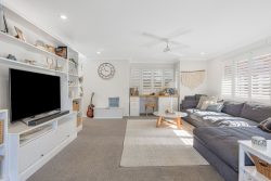 Unit 2/9 Sequoia Ct, Banora Point NSW 2486, Australia
