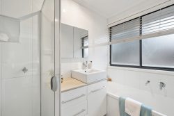 12 Tiernan Pl, Kambah ACT 2902, Australia