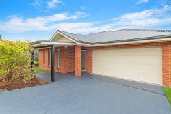 76 Tramway Dr, West Wallsend NSW 2286, Australia