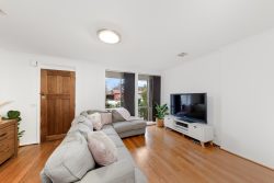 37 Trumper St, Holt ACT 2615, Australia