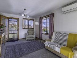 407 Village Dr, Kingston TAS 7050, Australia