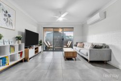 18 Cairo Wy, Spring Mountain QLD 4300, Australia