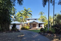 8 Kauri Ct, Dundowran Beach QLD 4655, Australia