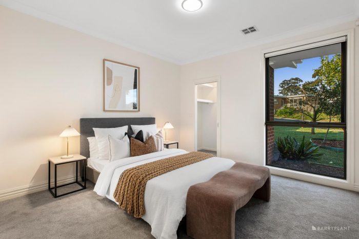 Unit 1/7 Whittens Ln, Doncaster VIC 3108, Australia