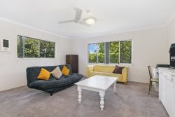 6 Woodview St, Browns Plains QLD 4118, Australia