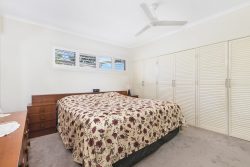 6 Woodview St, Browns Plains QLD 4118, Australia