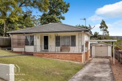 2A Day St, Wyoming NSW 2250, Australia