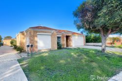 42A Eastdene Cir, Nollamara WA 6061, Australia