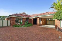 64B Cloister Ave, Manning WA 6152, Australia