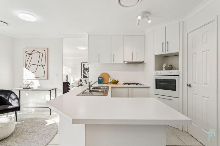 64B Cloister Ave, Manning WA 6152, Australia
