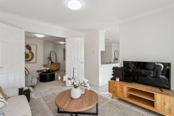 64B Cloister Ave, Manning WA 6152, Australia