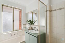 64B Cloister Ave, Manning WA 6152, Australia