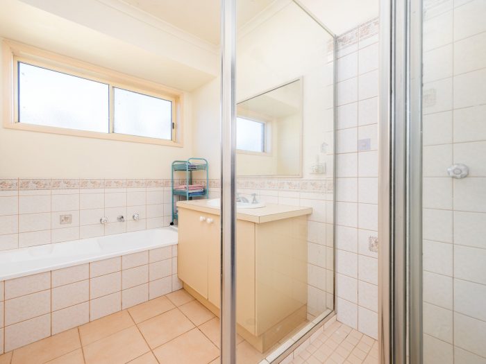 5A Homewood Dr, Mooroopna VIC 3629, Australia