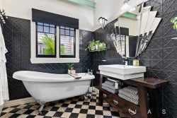 2A Thomson St, Seddon VIC 3011, Australia