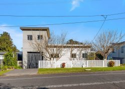 86 Anita Ave, Lake Munmorah NSW 2259, Australia