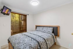 Unit 2/127 Robert St, Como WA 6152, Australia