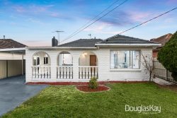 37 Arnold St, Sunshine West VIC 3020, Australia