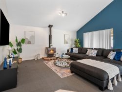 50B Azamor Dr, Boulder WA 6432, Australia