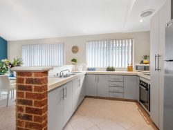 50B Azamor Dr, Boulder WA 6432, Australia