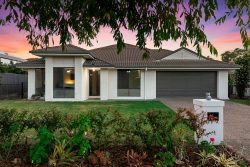 7 Barramundi Dr, Burrum Heads QLD 4659, Australia