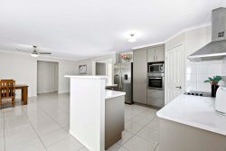 7 Barramundi Dr, Burrum Heads QLD 4659, Australia