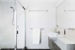 7 Barramundi Dr, Burrum Heads QLD 4659, Australia