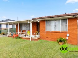 27 Battley Ave, The Entrance NSW 2261, Australia