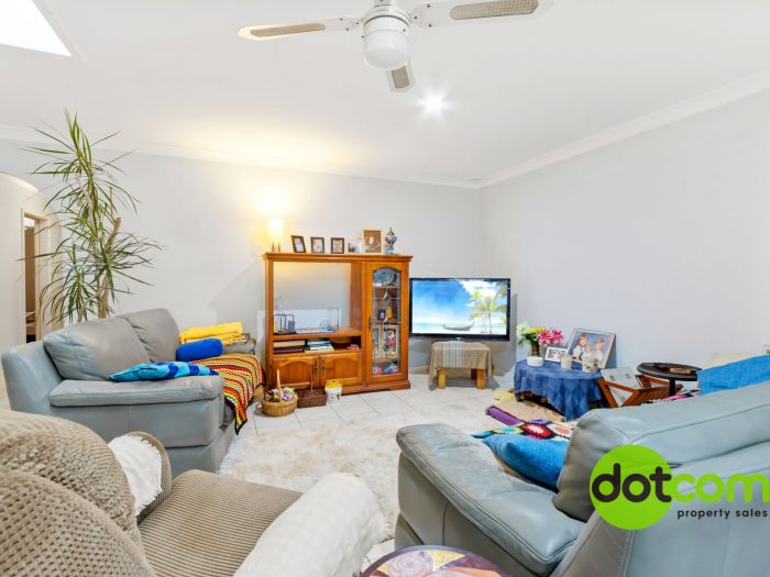 27 Battley Ave, The Entrance NSW 2261, Australia