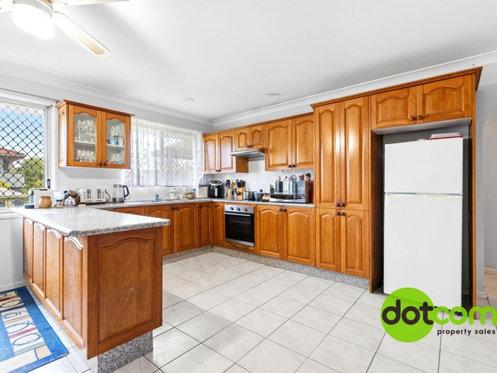 27 Battley Ave, The Entrance NSW 2261, Australia
