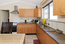 32 Bayfield Rd, Malak NT 0812, Australia