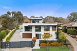 Unit 1/32 Bindaga Pl, Aranda ACT 2614, Australia