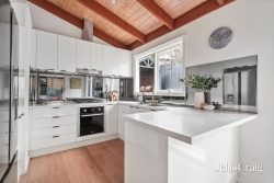 Unit 2/137 Bolton St, Eltham VIC 3094, Australia