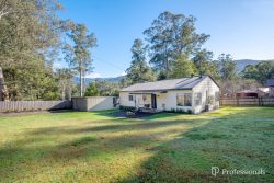 6 Brahams Rd, East Warburton VIC 3799, Australia