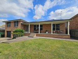 34 Cassidy Ave, Muswellbrook NSW 2333, Australia