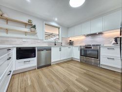 34 Cassidy Ave, Muswellbrook NSW 2333, Australia