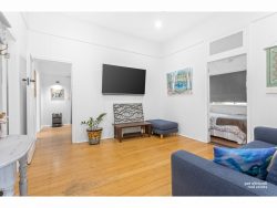 15 Jackson St, Wandal QLD 4700, Australia