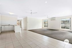 36 Cheyne Cct, Tinana QLD 4650, Australia