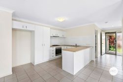 36 Cheyne Cct, Tinana QLD 4650, Australia