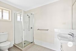 36 Cheyne Cct, Tinana QLD 4650, Australia