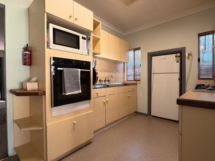 80 Clancy St, Boulder WA 6432, Australia