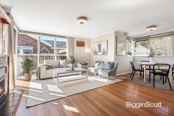 6 Longbourne Ave, Notting Hill VIC 3168, Australia