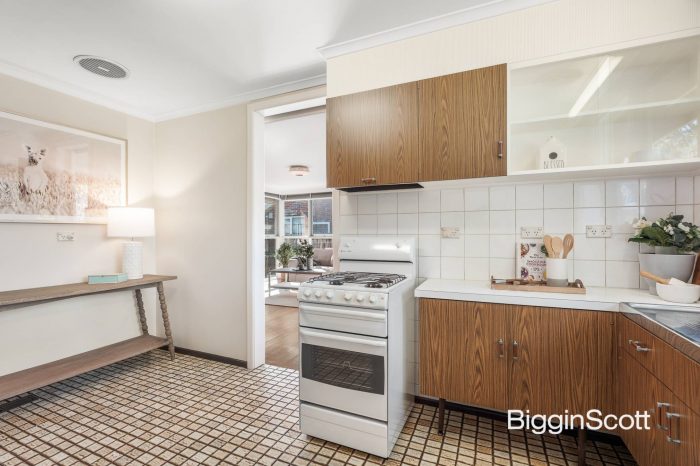 6 Longbourne Ave, Notting Hill VIC 3168, Australia