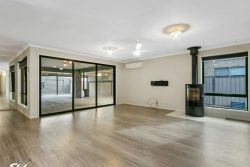 16 Collins Ct, Yarram VIC 3971, Australia