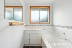 3 Corsair Pl, Huntingfield TAS 7055, Australia