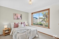 1 Cutter Cct, Encounter Bay SA 5211, Australia