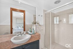 1 Cutter Cct, Encounter Bay SA 5211, Australia