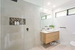 118 Daintree Dr, Albion Park NSW 2527, Australia