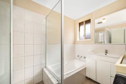 27 De L’Isle Dr, Watanobbi NSW 2259, Australia